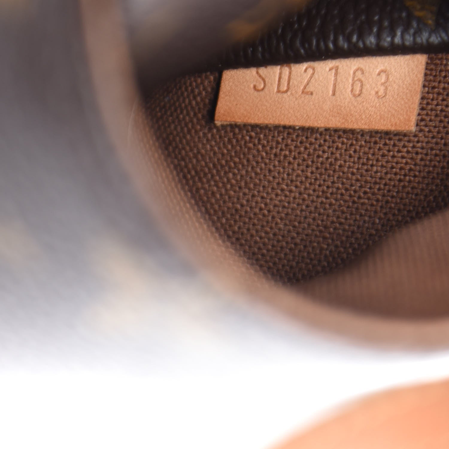 Louis Vuitton Monogram Totally MM 10 of 11