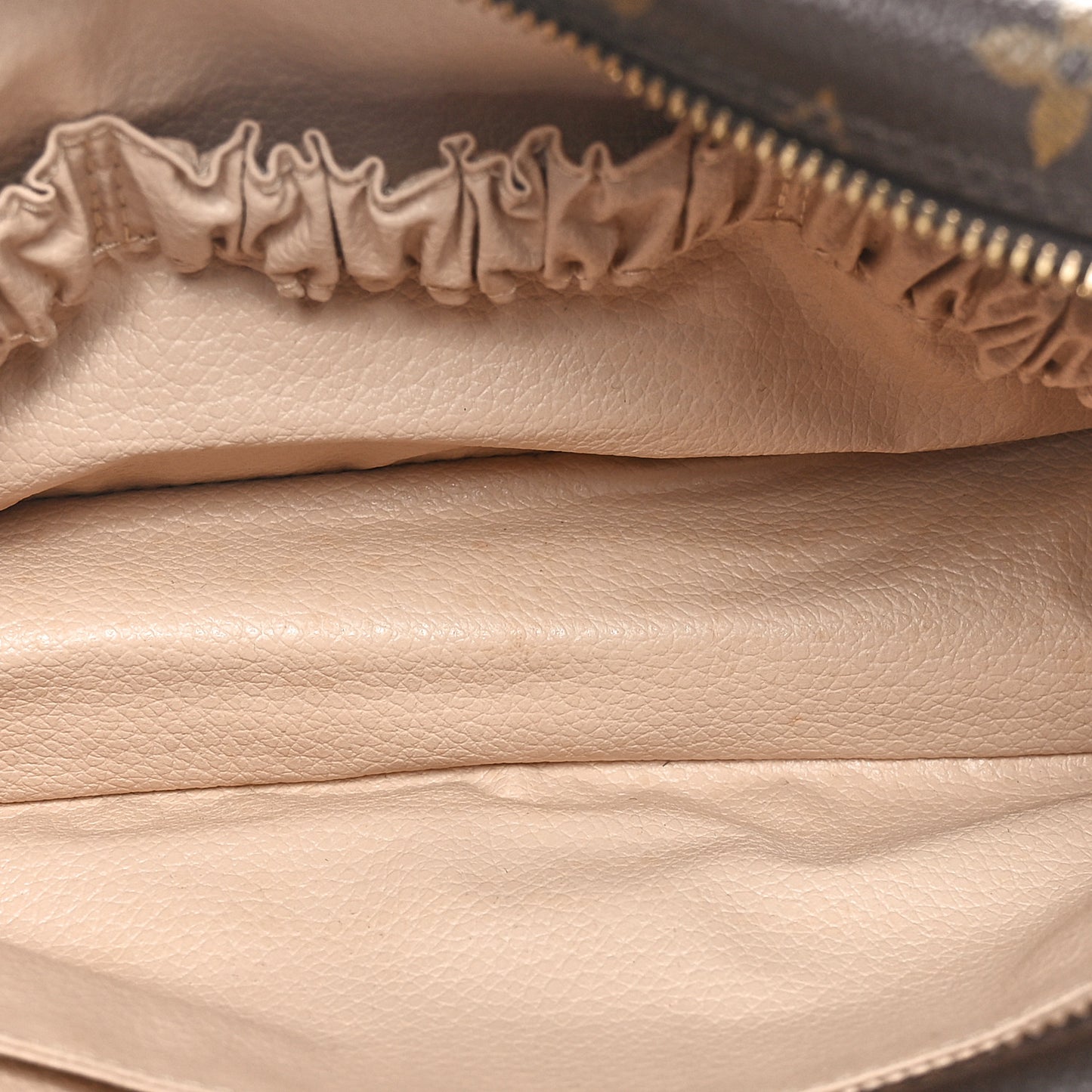 Monogram Trousse Toilette 23