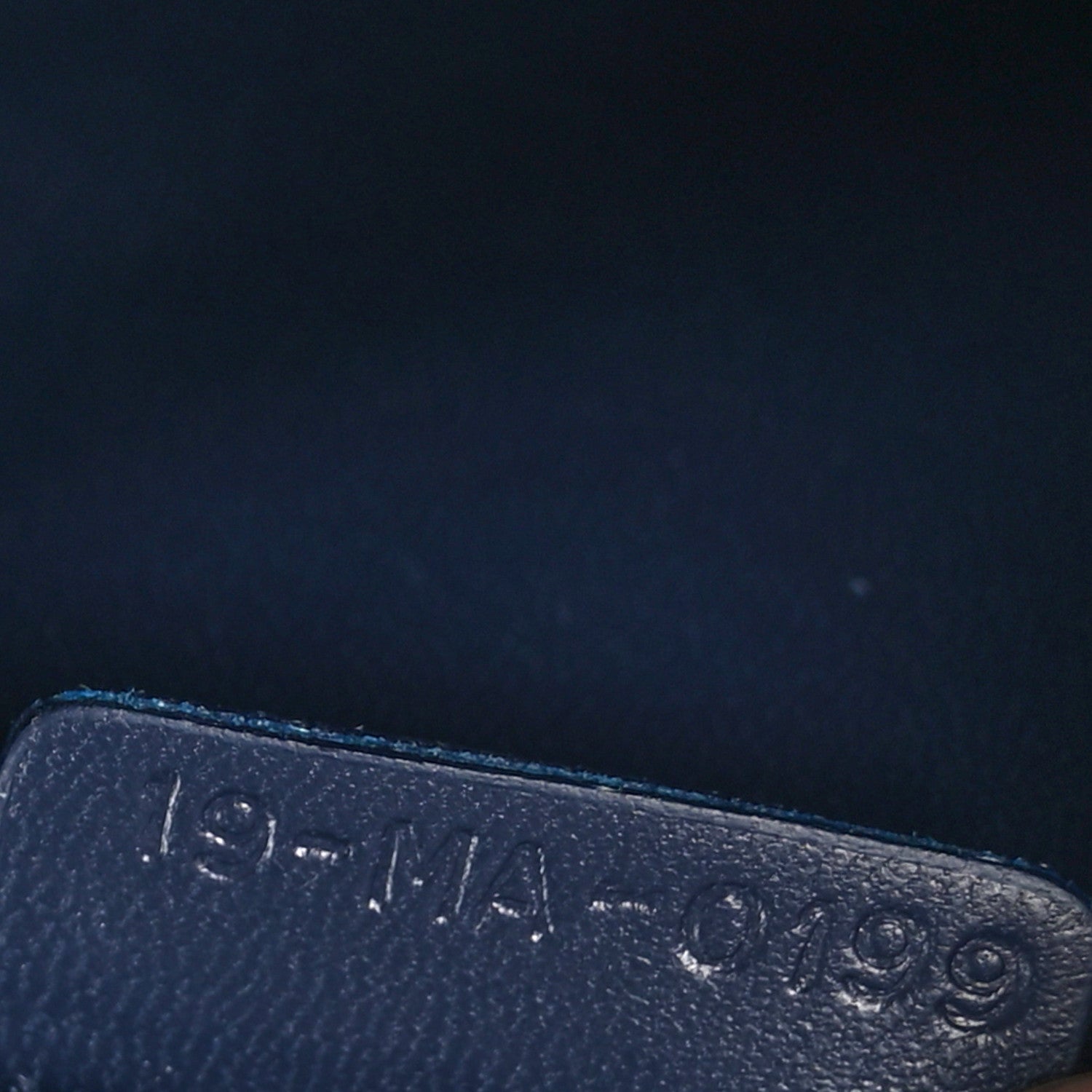 Christian Dior Ultra Matte Grained Calfskin 30 Montaigne Flap Bag Navy 7 of 11
