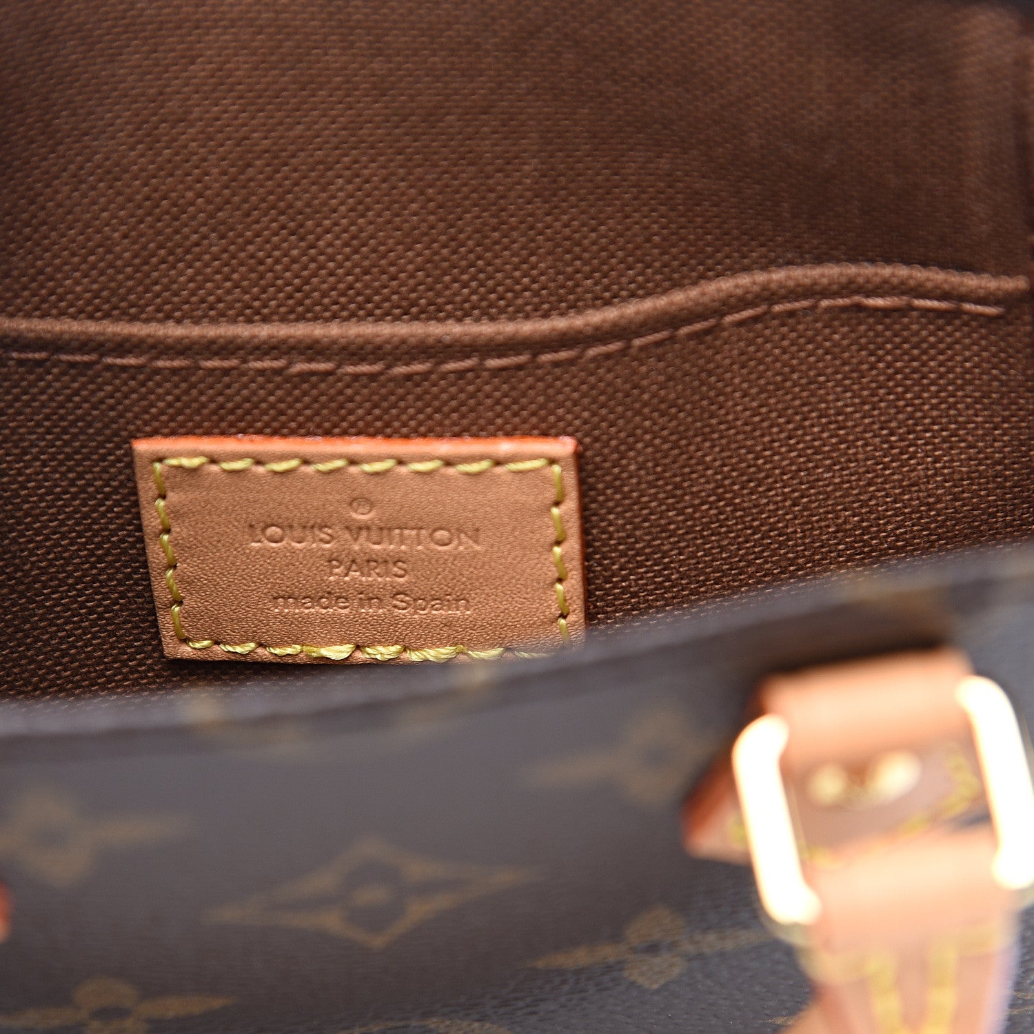 Louis Vuitton Monogram Petit Sac Plat 5 of 8