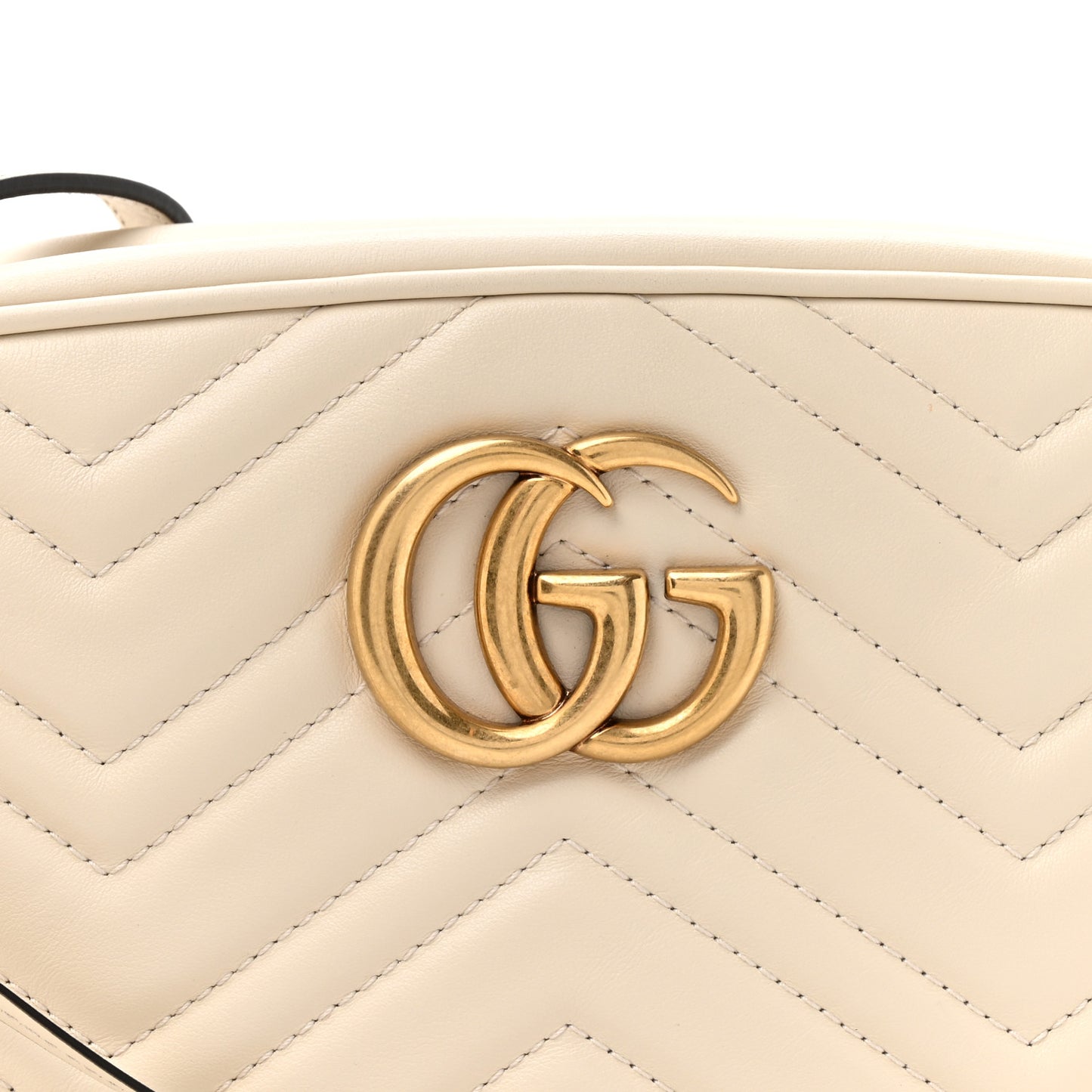 Calfskin Matelasse Small GG Marmont Chain Shoulder Bag White