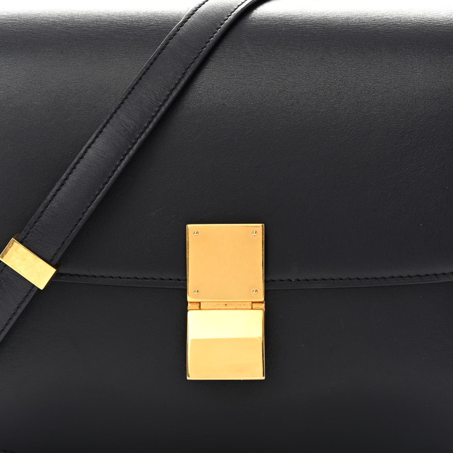 Box Calfskin Medium Classic Box Flap Bag Navy