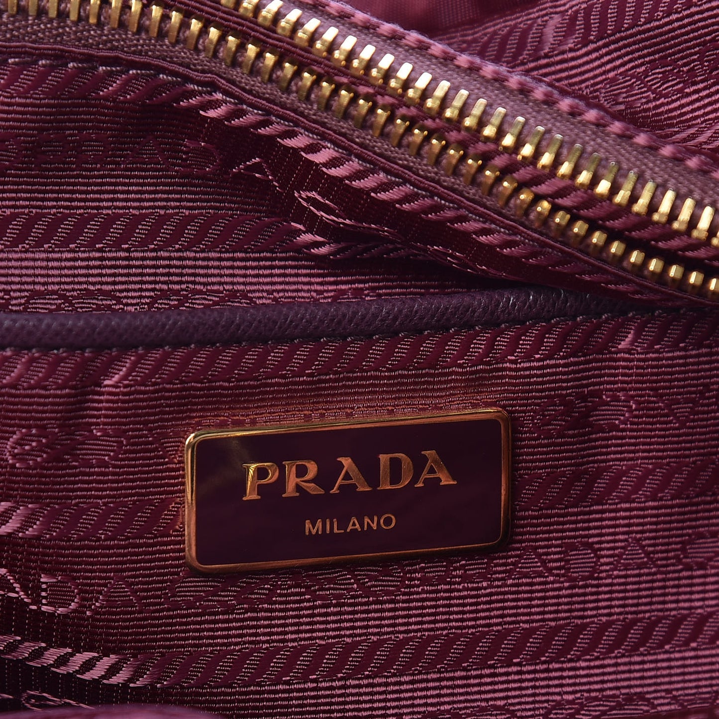 Tessuto Nylon Saffiano Tote Granato