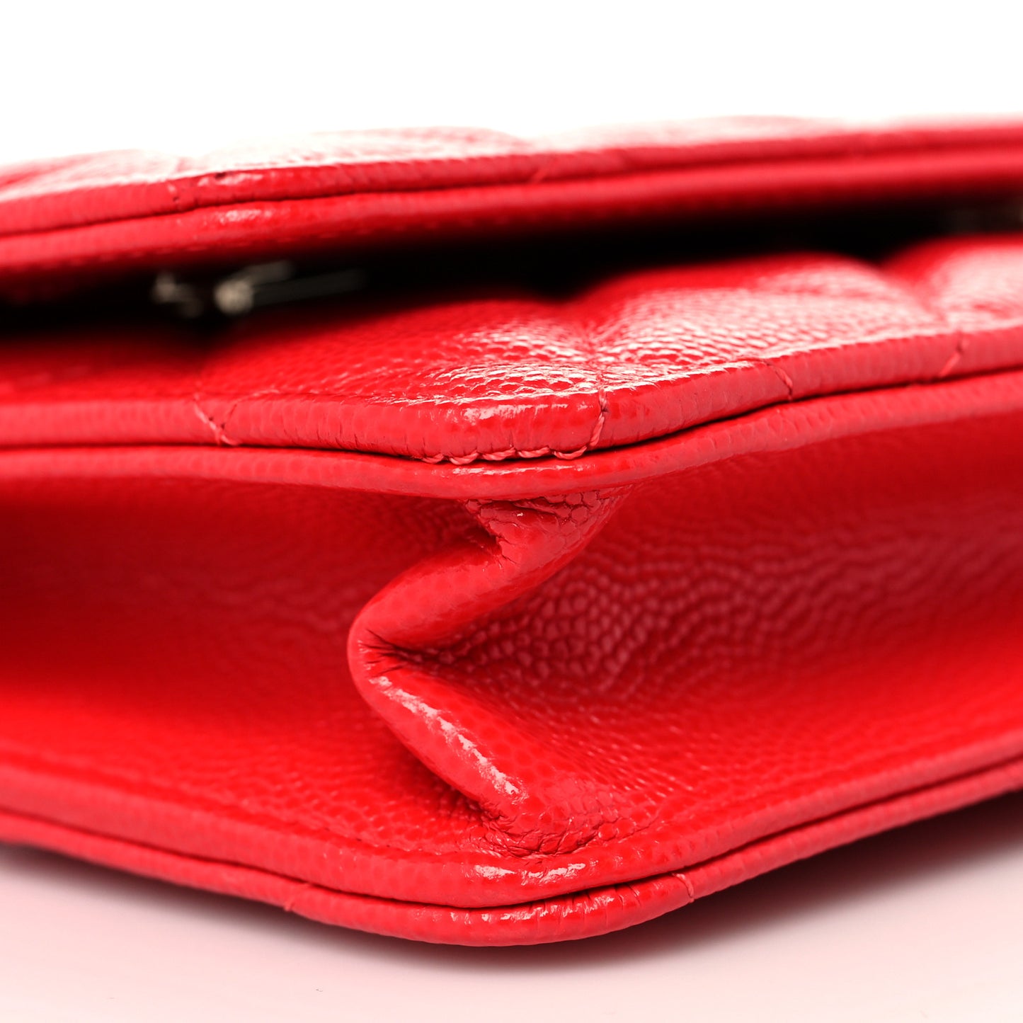 Caviar Quilted Wallet On Chain WOC Red