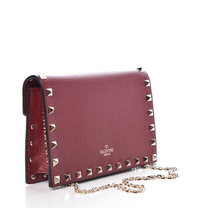 Valentino Garavani Pebbled Calfskin Rockstud Envelope Wallet on Chain Rubino 3 of 8