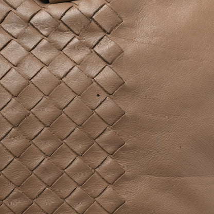 Bottega Veneta Calfskin Intrecciato Leggero Tote Beige 17 of 18