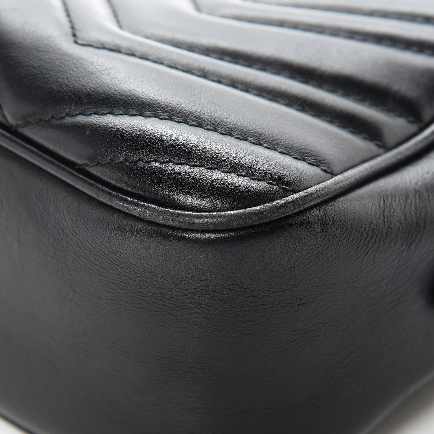 Gucci Calfskin Matelasse Small GG Marmont Chain Shoulder Bag Black 15 of 18