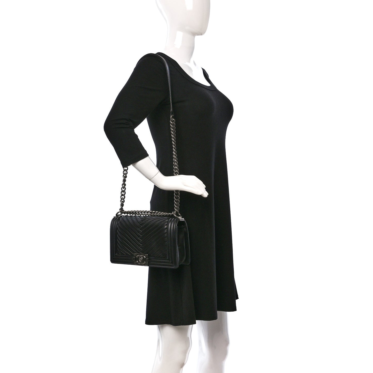 Lambskin Pleated Medium Boy Flap Navy