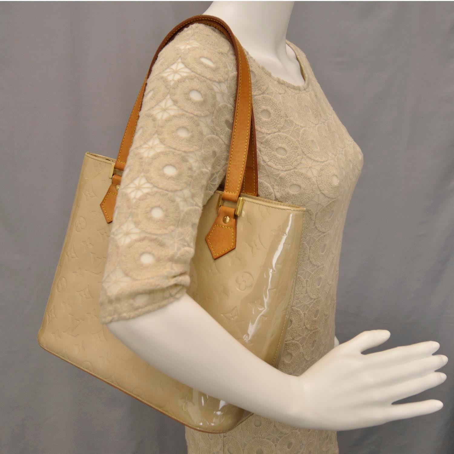 Louis Vuitton Vernis Houston Beige 2 of 9
