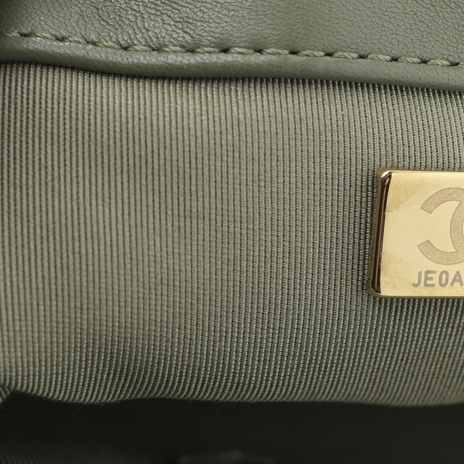 Chanel Lambskin Quilted Medium Chanel 19 Flap Green 7 of 10