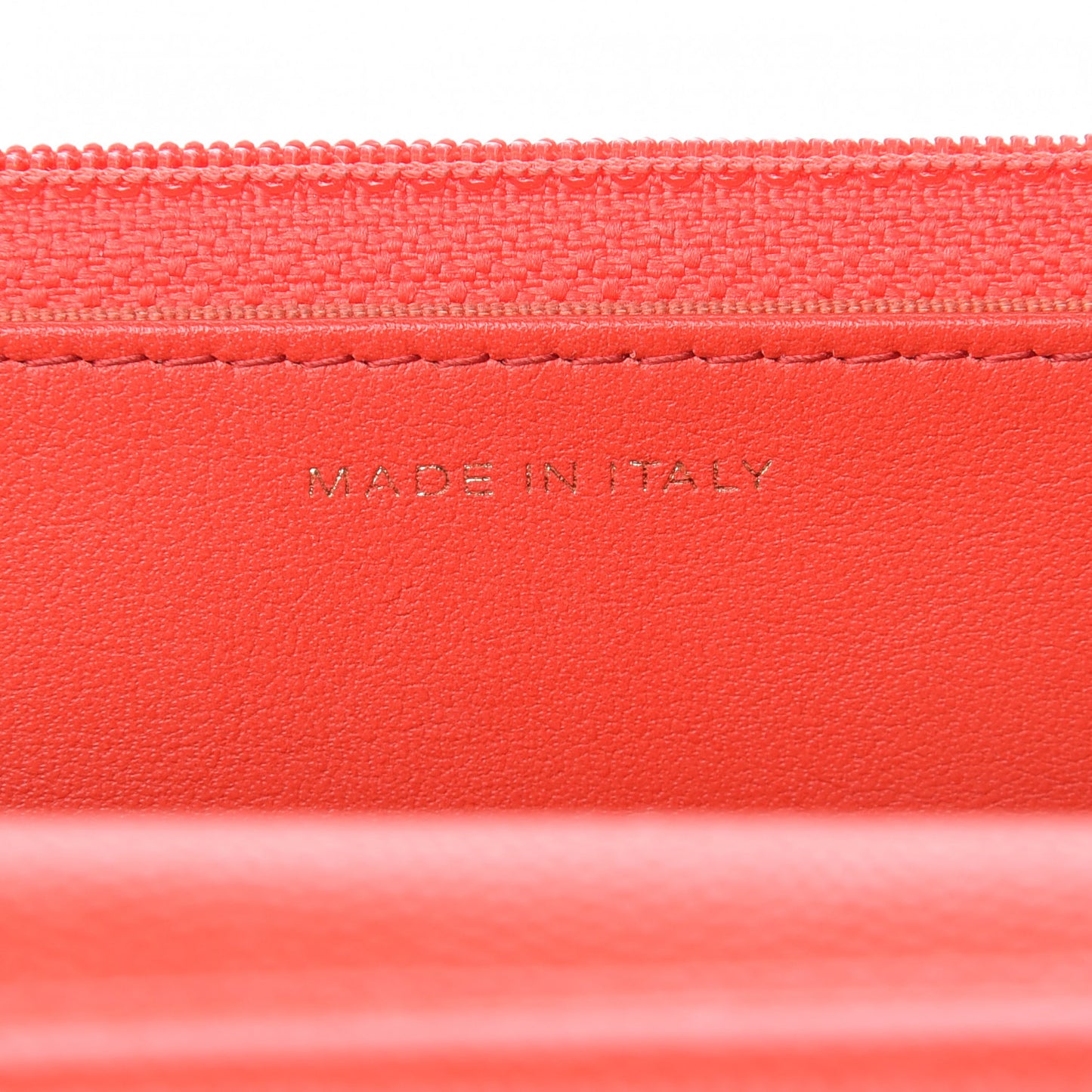 Caviar Quilted Wallet on Chain WOC Red