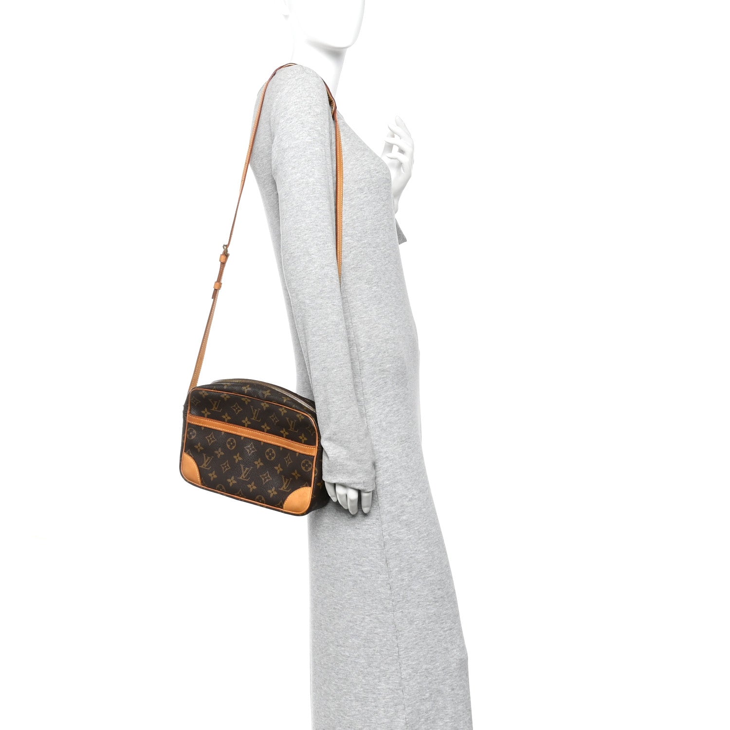 Louis Vuitton Monogram Trocadero 30 2 of 14