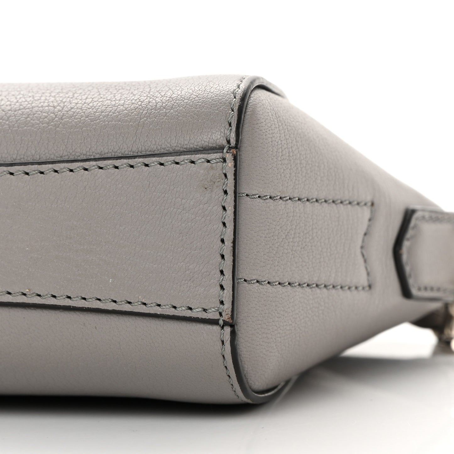 Sugar Goatskin Nano Antigona Pearl Grey