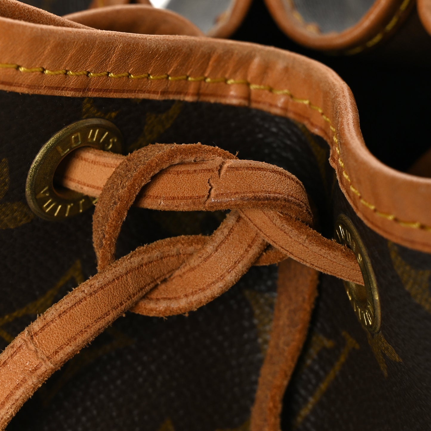 Monogram Noe