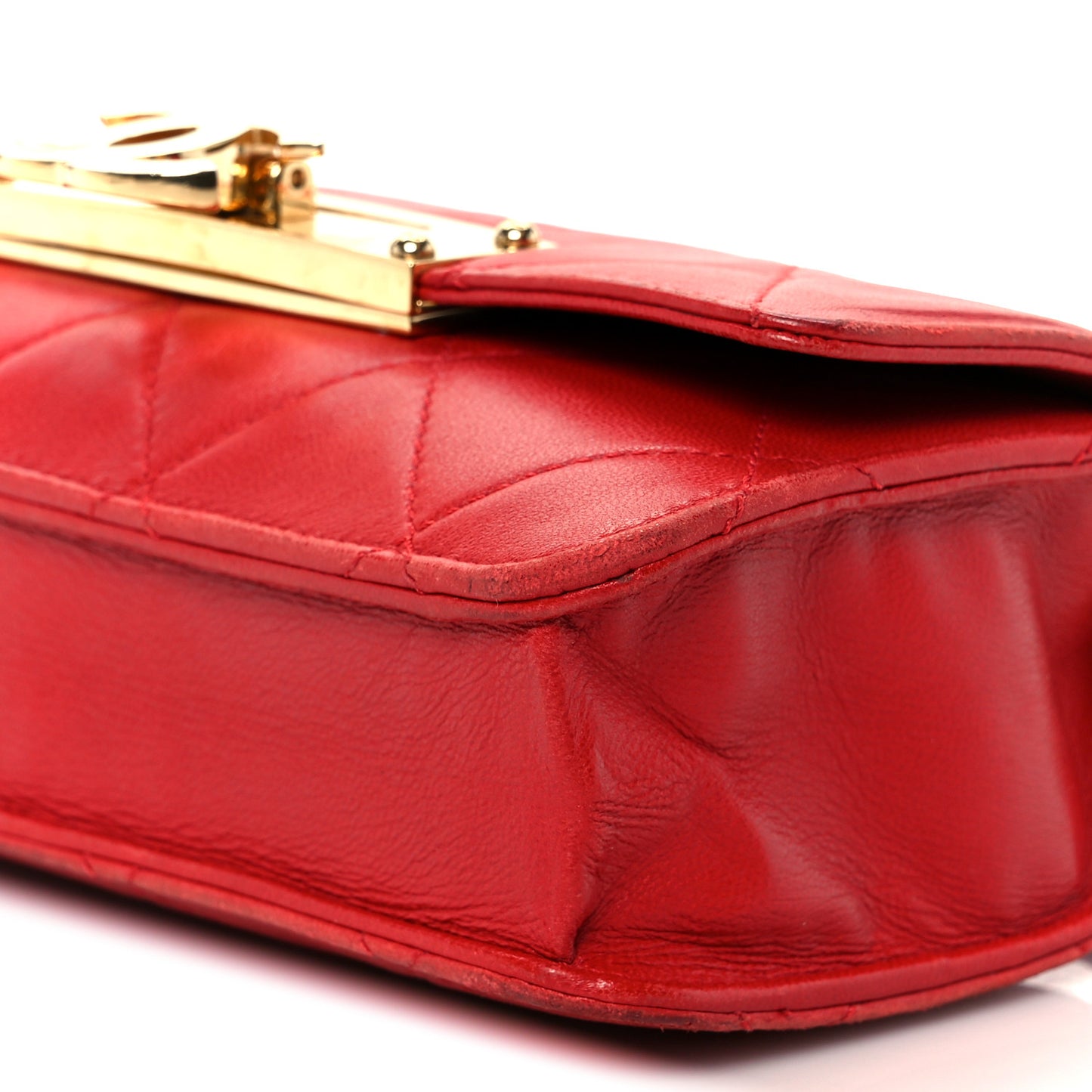 Lambskin Quilted Golden Class Wallet on Chain WOC Red