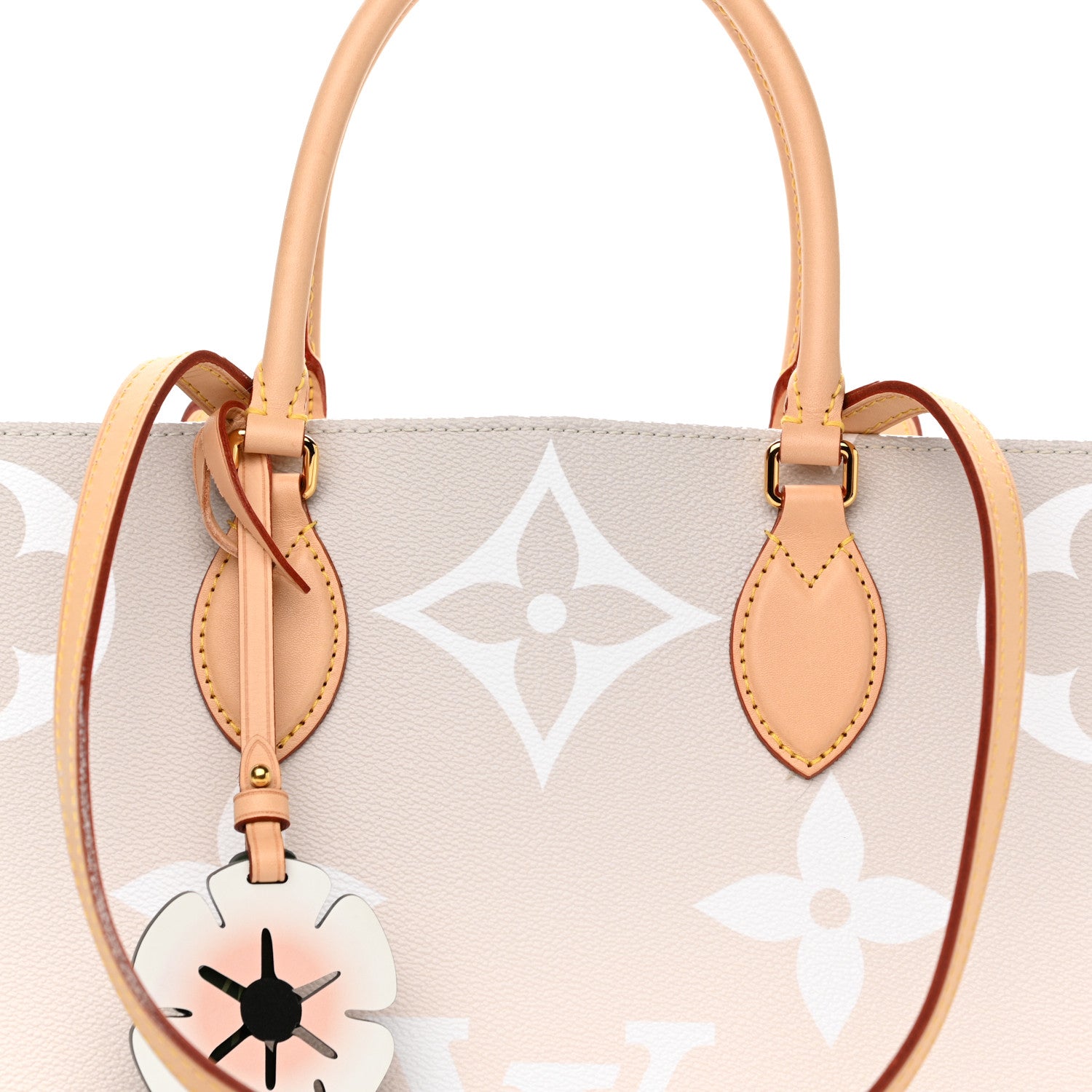 Louis Vuitton Monogram Giant By The Pool Onthego GM Brume 8 of 11