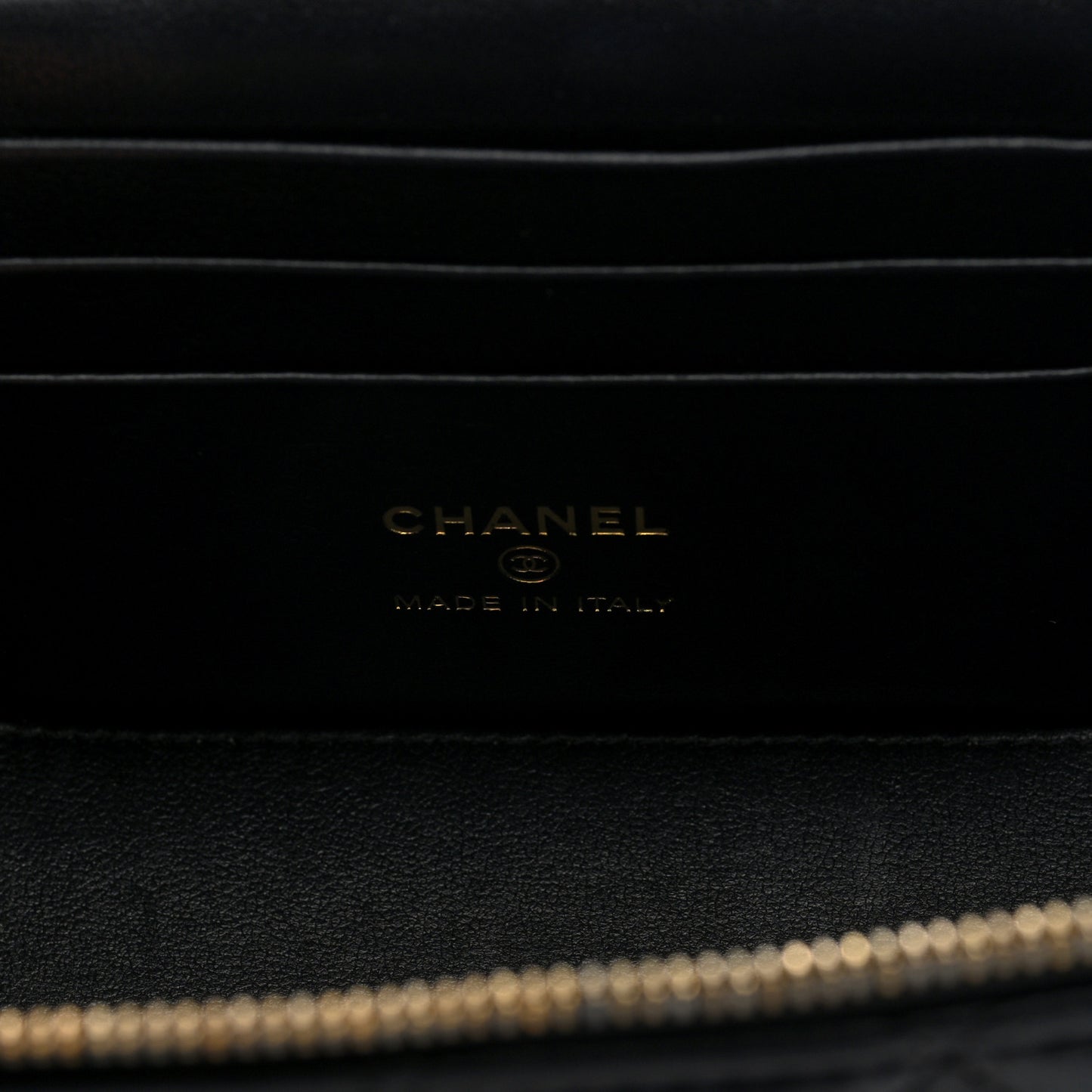 Lambskin Enamel Pearl Quilted Small Charm Me Vanity Case With Chain Black