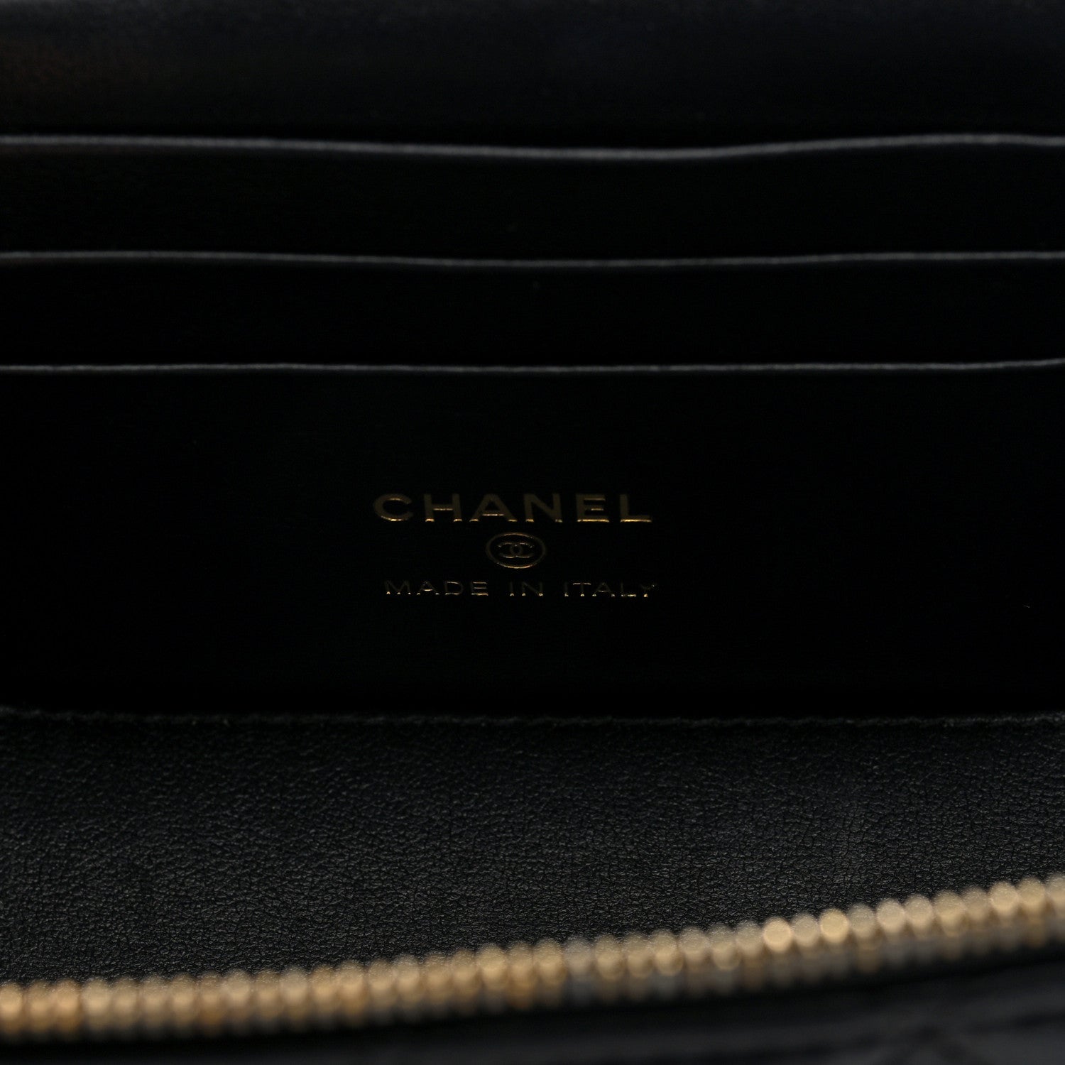 Chanel Lambskin Enamel Pearl Quilted Small Charm Me Vanity Case With Chain Black 6 of 10