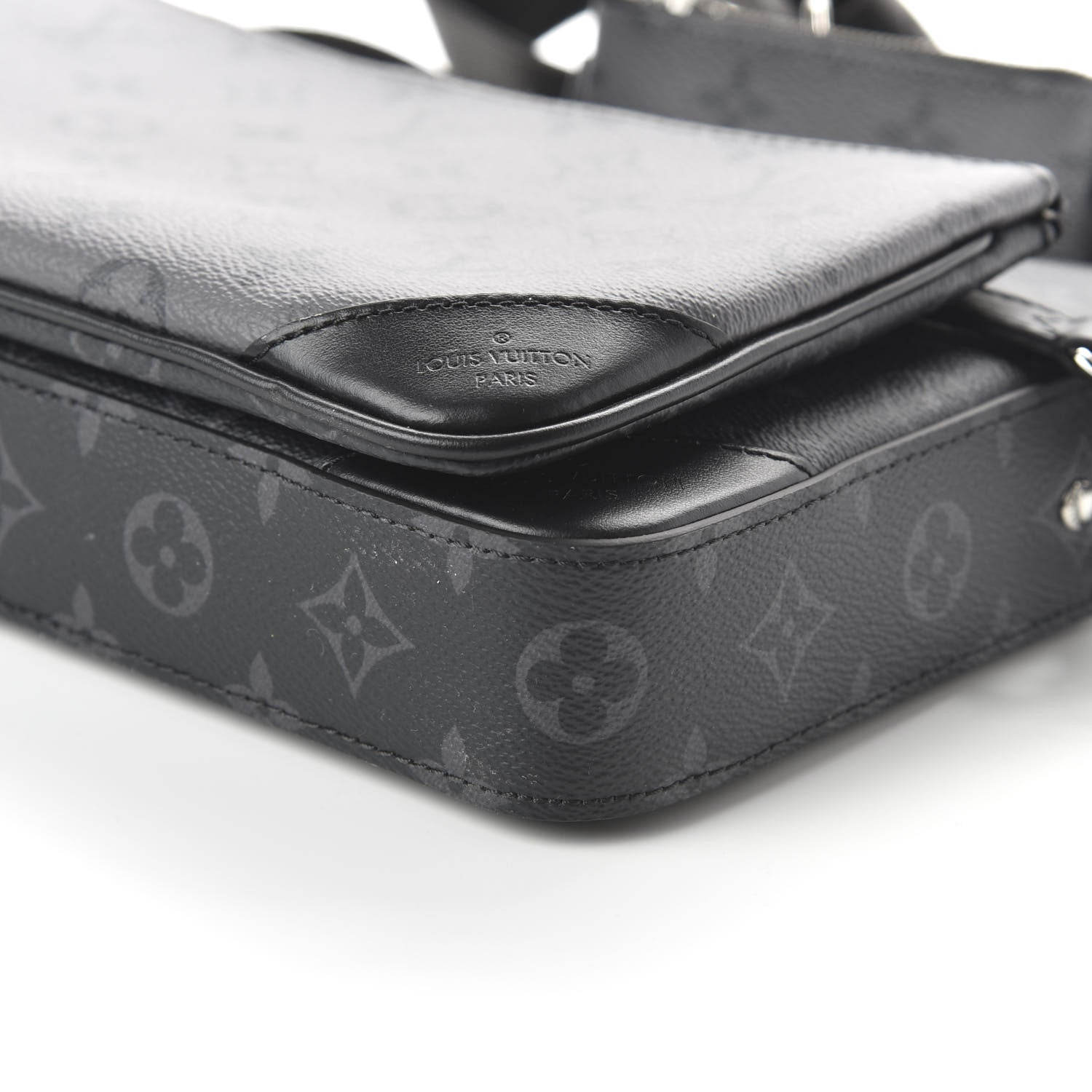 Louis Vuitton Reverse Monogram Eclipse Trio Messenger 7 of 9