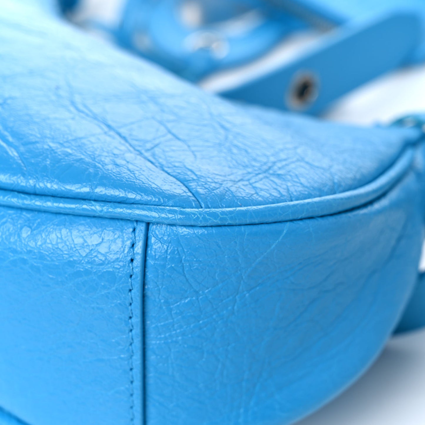 Agneau Arena Le Cagole Shoulder Bag XS Cyan