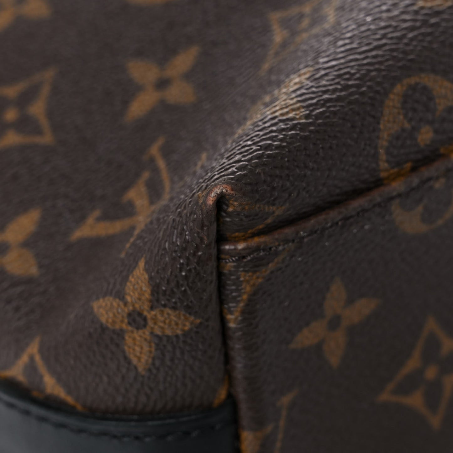 Monogram Macassar Kitan
