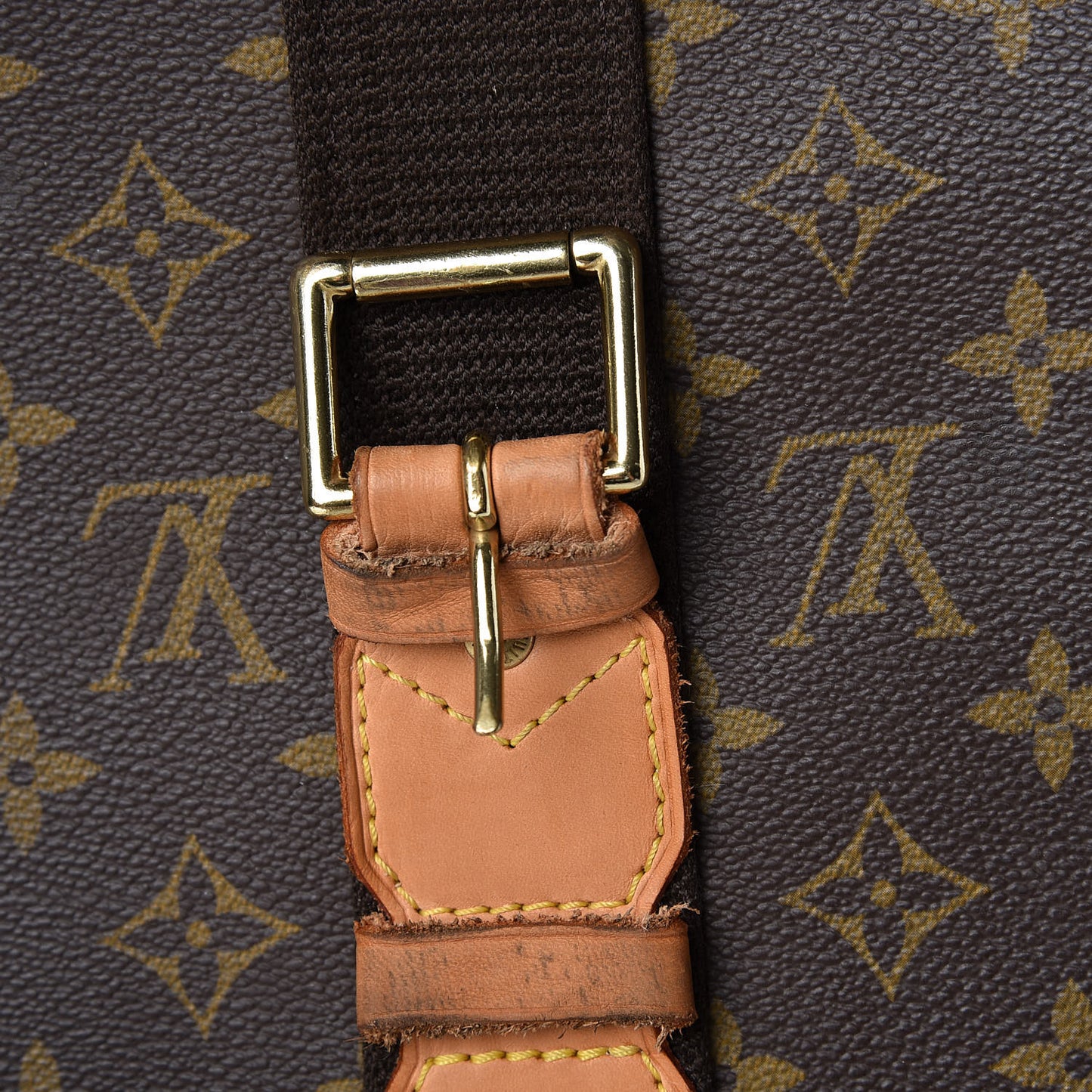 Monogram Satellite 70