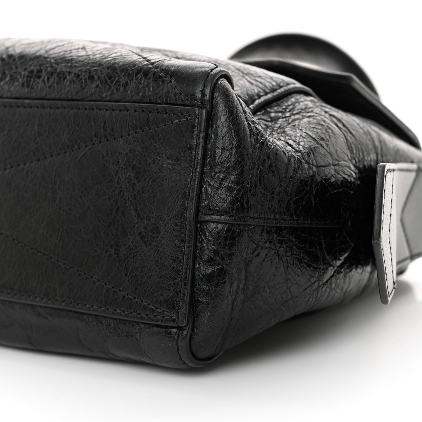 Creased Patent Calfskin Small ID Flap Black