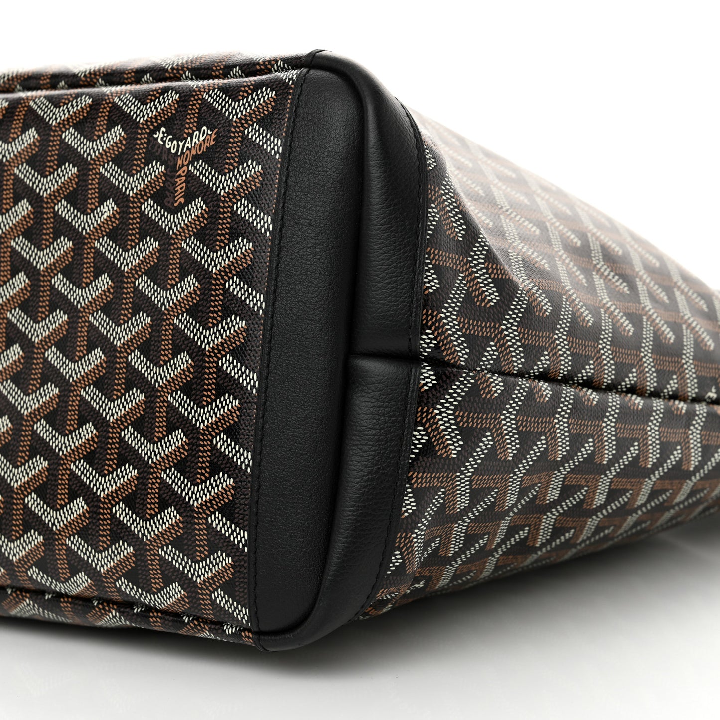 Goyardine Artois MM Black