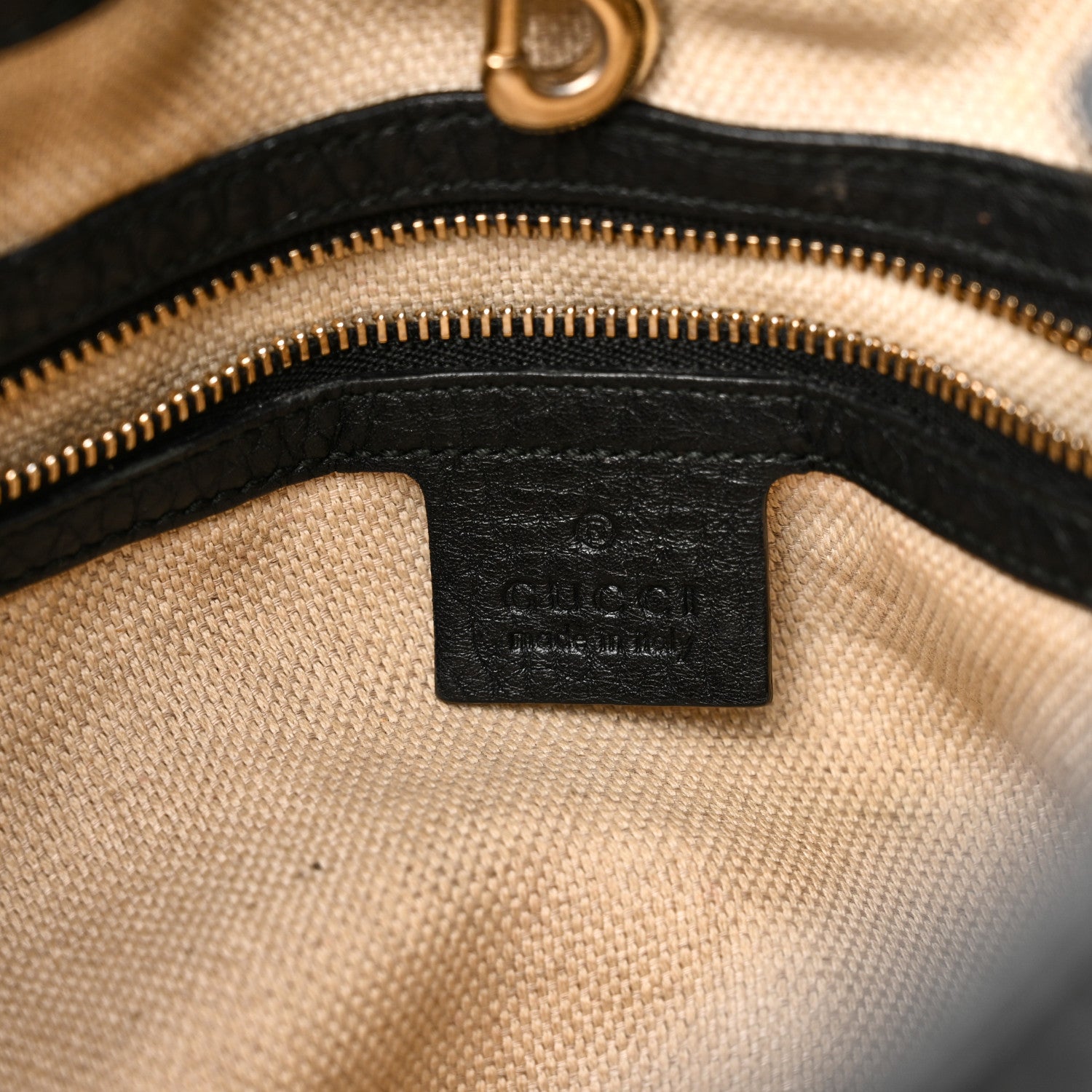 Gucci Pebbled Calfskin Medium Soho Chain Shoulder Bag Black