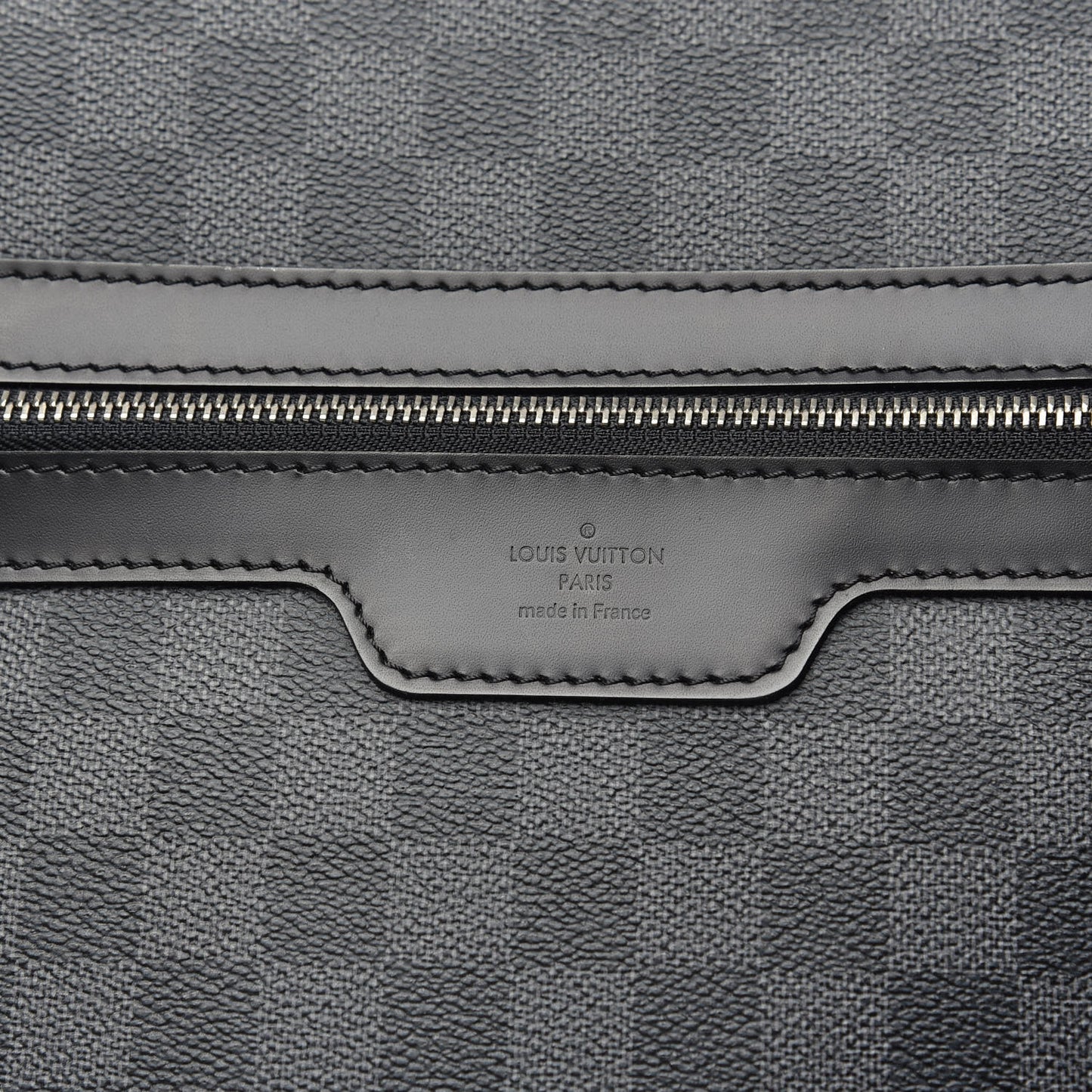Damier Graphite Pegase 55