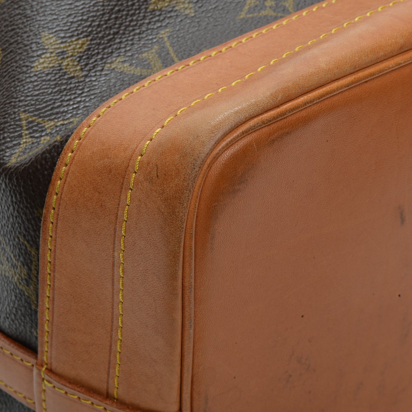 Monogram Noe