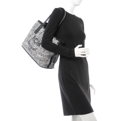 MCM Visetos Medium Liz Reversible Shopper Tote Black 3 of 16
