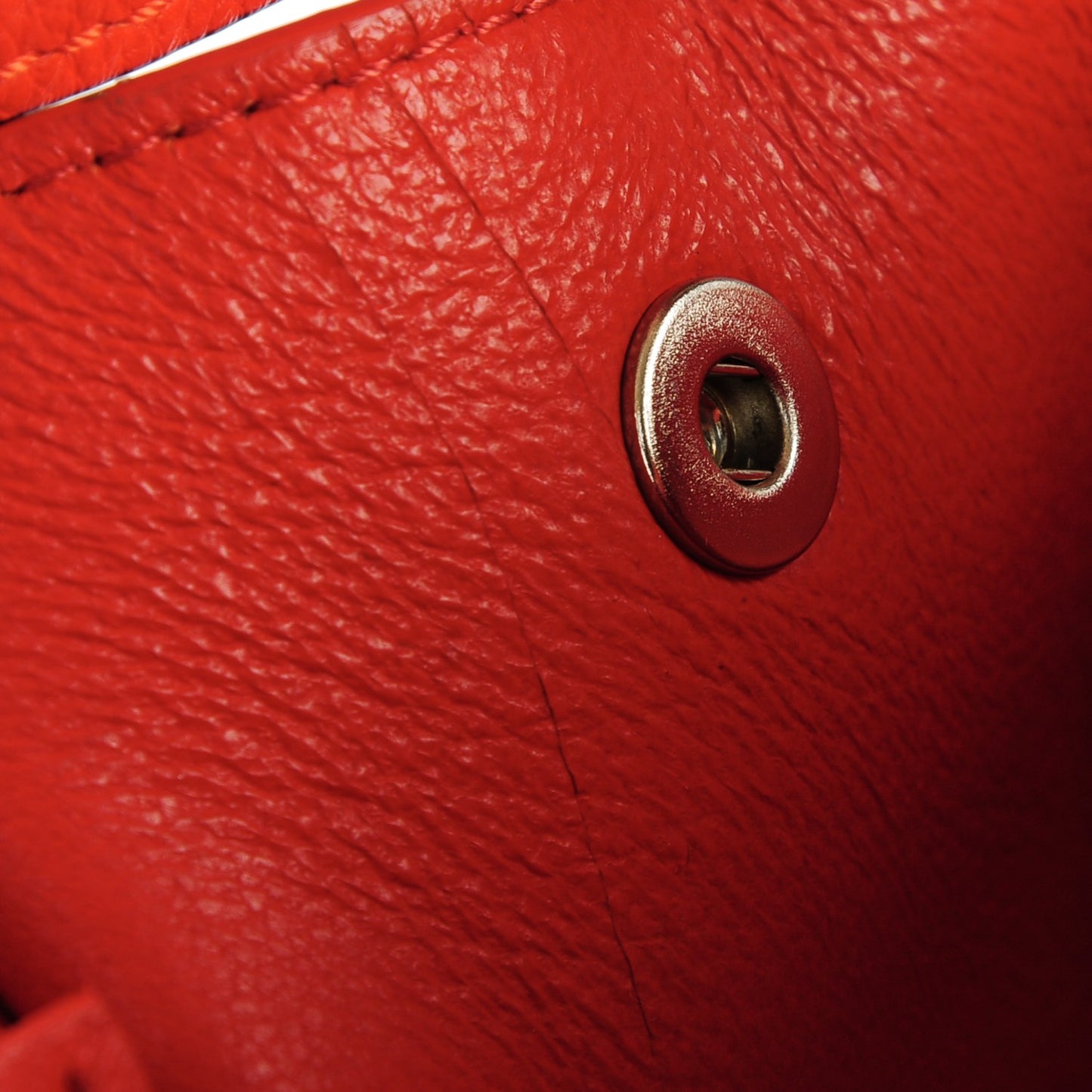 Drummed Calfskin Suede Medium Trapeze Vermillion