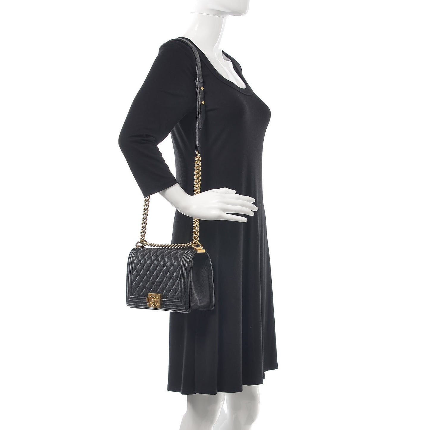 Caviar Quilted Medium Boy Flap Black