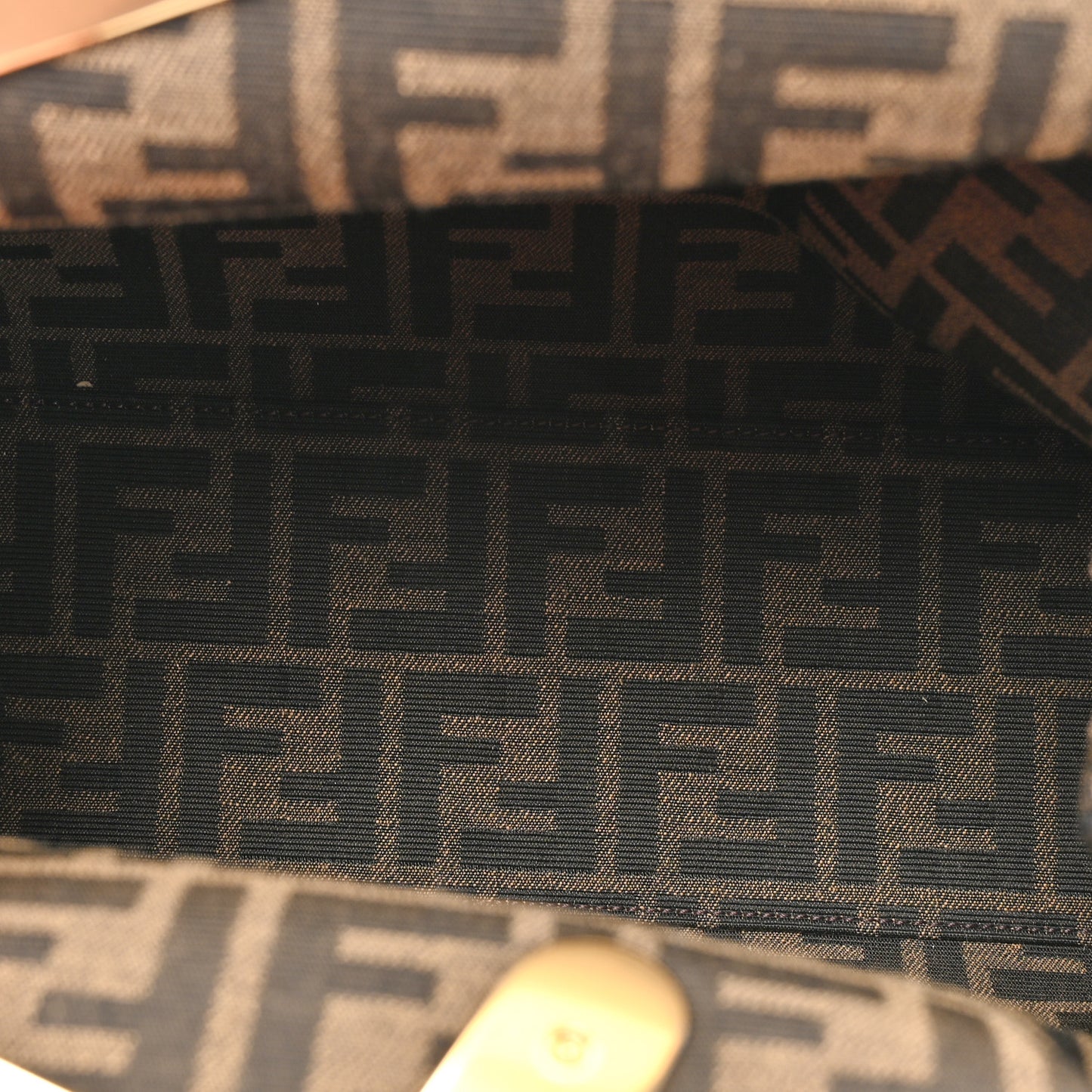 Shiny Nappa Medium Fendi First Caramello