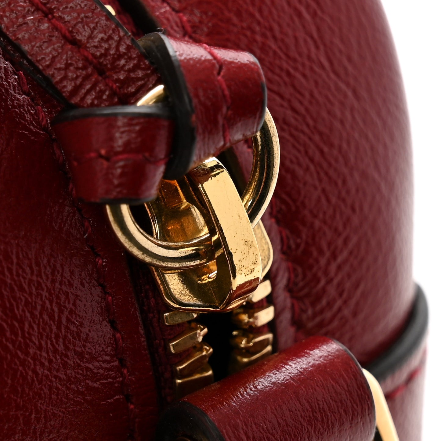 Azalea Calfskin Enamel Matelasse Diagonal Small Torchon GG Marmont Chain Shoulder Bag New Cherry Red Wild Rose