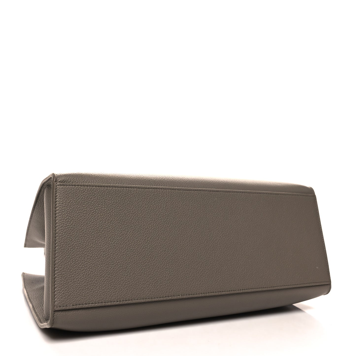 Supple Grained Calfskin Cabas 16 Bag Pebble