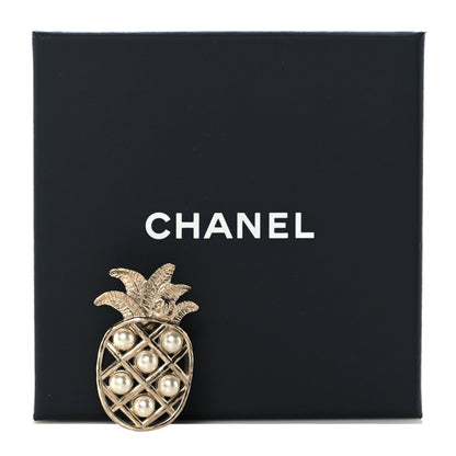 Chanel Pearl Pineapple Brooch Gold 5 of 5
