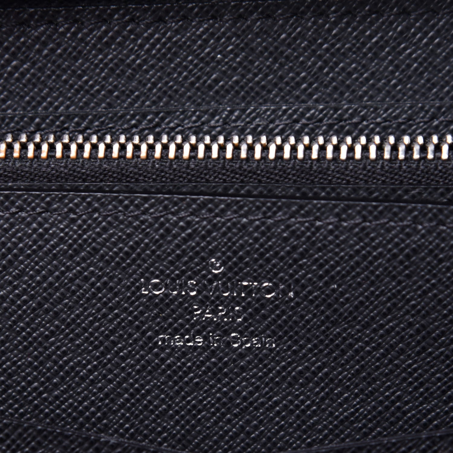 Louis Vuitton Taiga Zippy XL Wallet Black 8 of 9