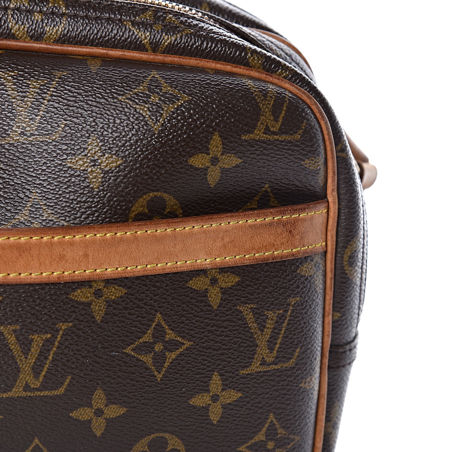 Louis Vuitton Monogram Reporter PM 12 of 17