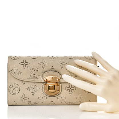 Louis Vuitton Mahina Amelia Wallet Poudre 2 of 9