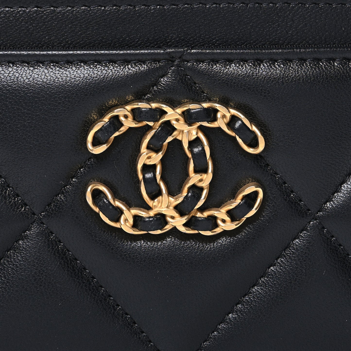 Lambskin Quilted Chanel 19 Card Holder Black