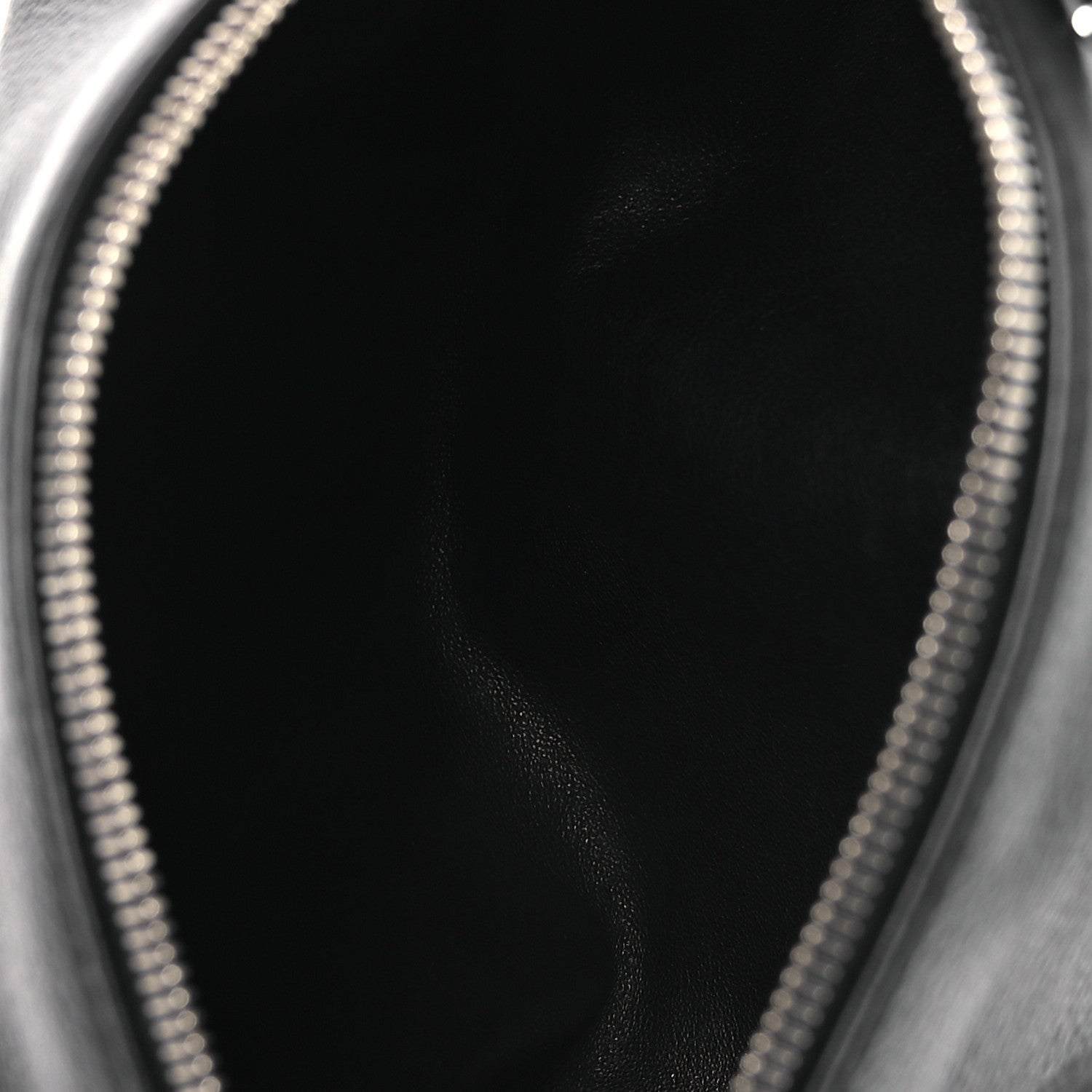 The Row Grained Calfskin 90's Bag Black 5 of 9