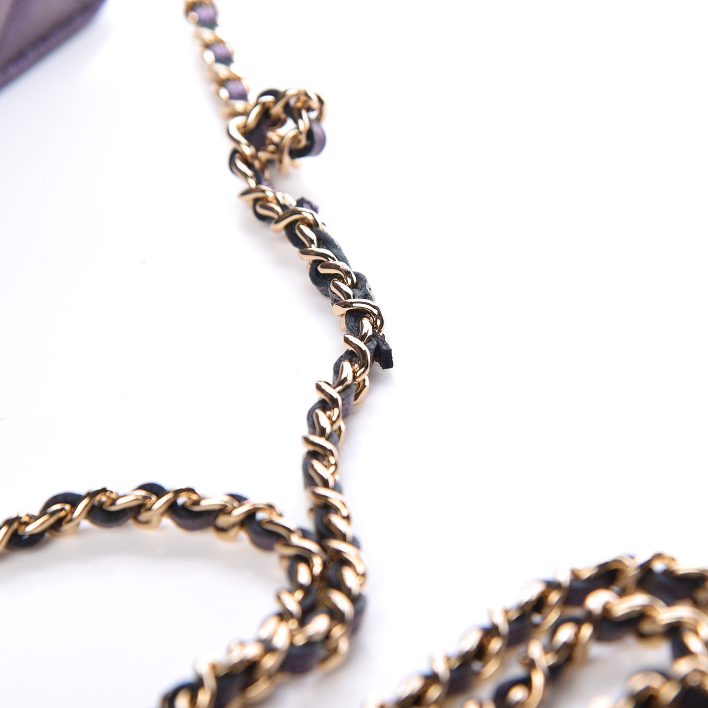 Iridescent Caviar Quilted Wallet On Chain WOC Black