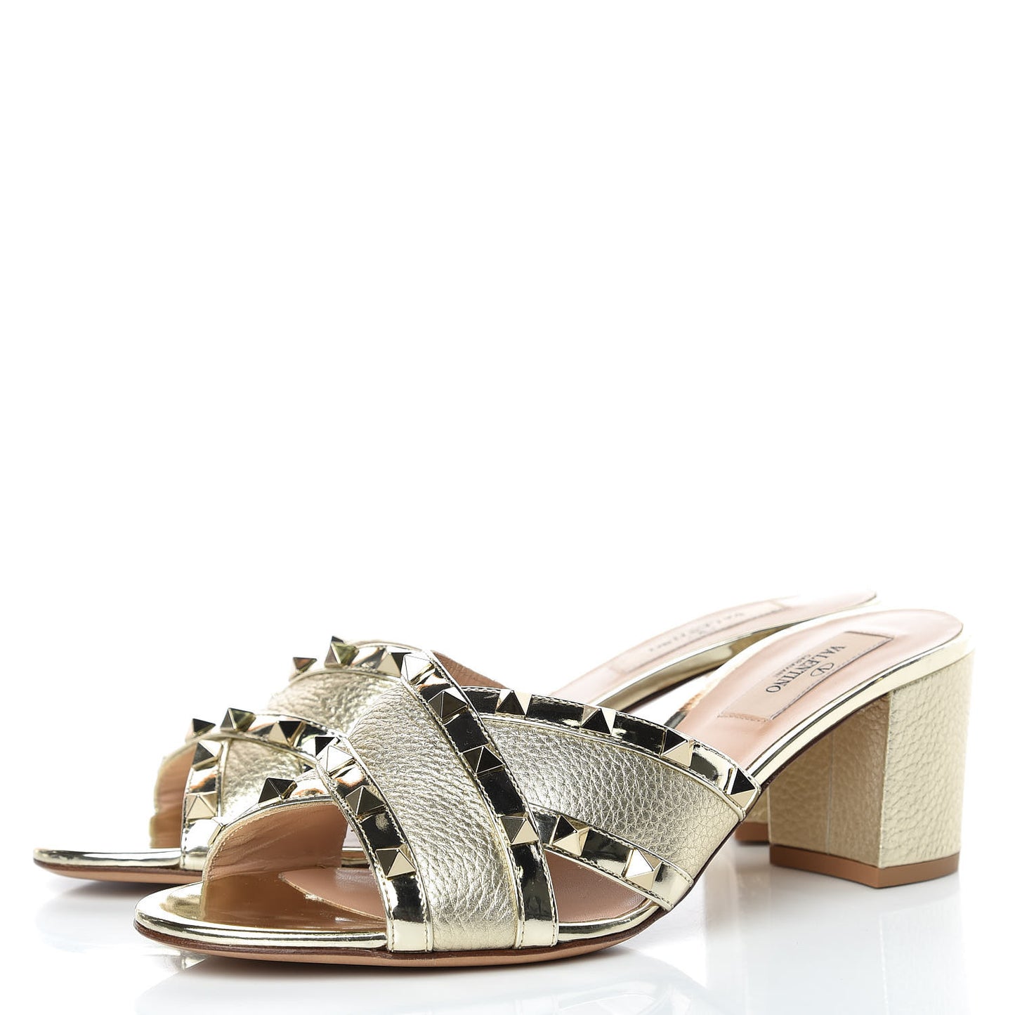 Metallic Pebbled Calfskin Rockstud Crisscross Slide 60mm Sandals 39 Platino