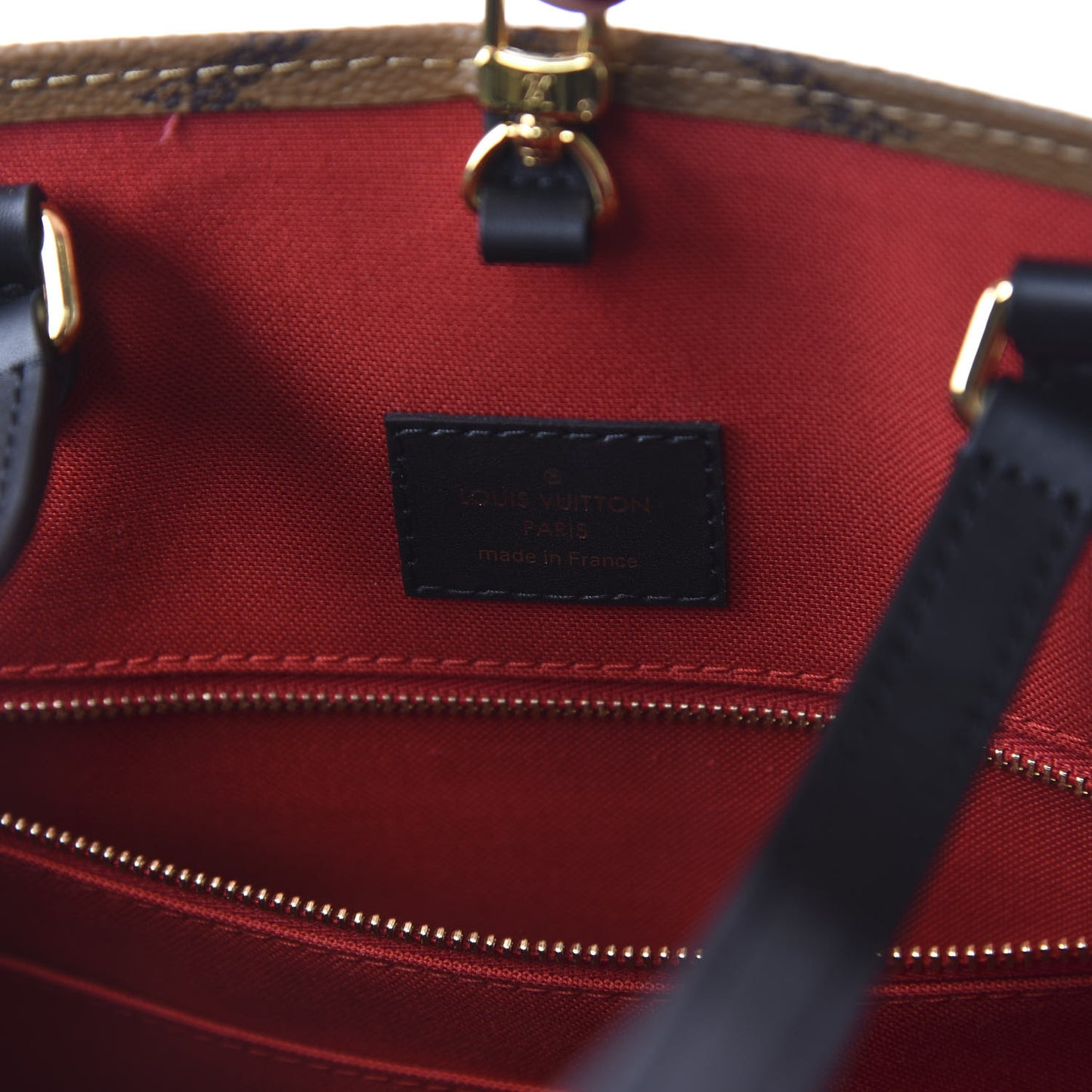 Reverse Monogram Giant Onthego MM