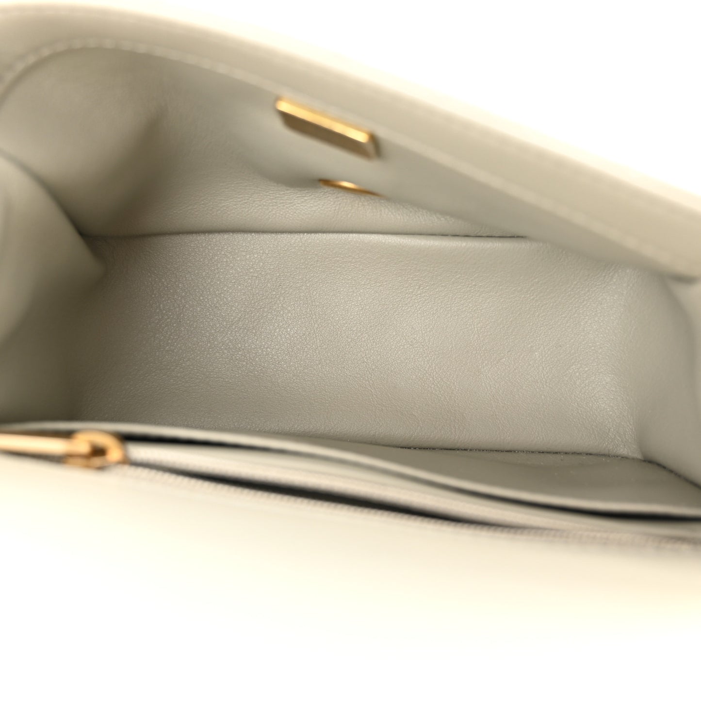 Lambskin Quilted Mini Pearl Crush Flap Light Grey