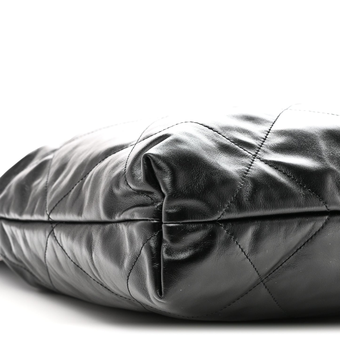 Shiny Calfskin Quilted Chanel 22 So Black