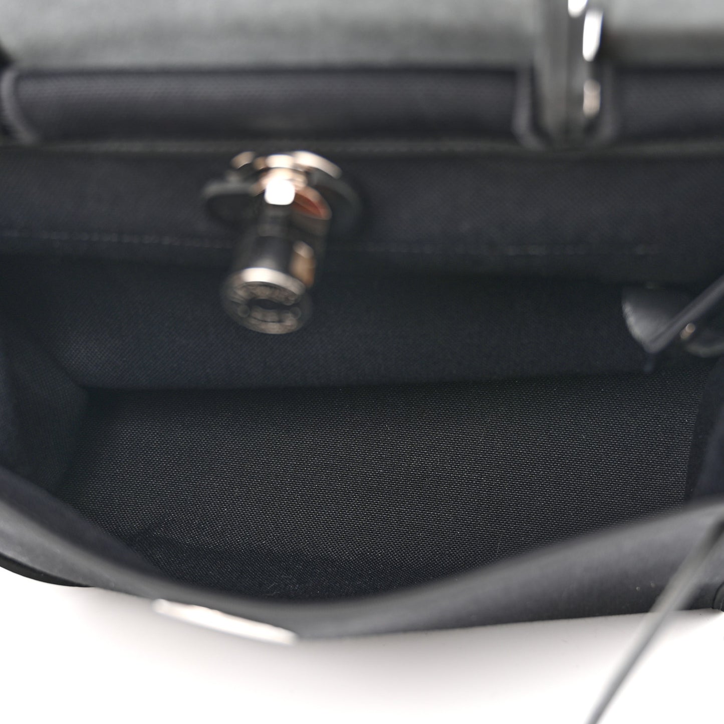 Military Toile Vache Hunter Herbag Zip PM 31 Black