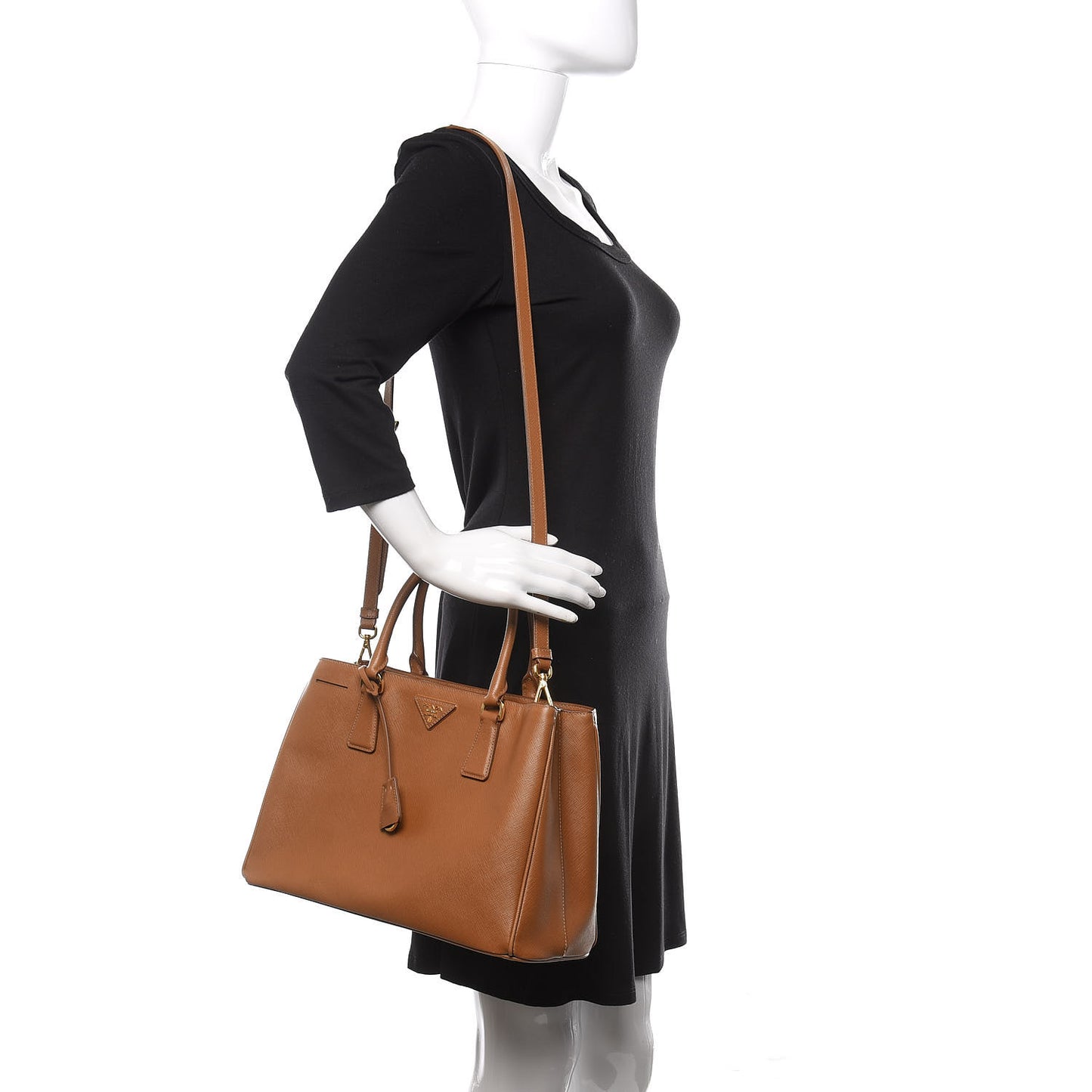 Saffiano Lux Medium Tote Caramel